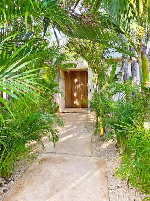 Casa Areca, Awarded Architectural Villa Located In A Secured Gated Community, With Concierge Services Tulum Zewnętrze zdjęcie